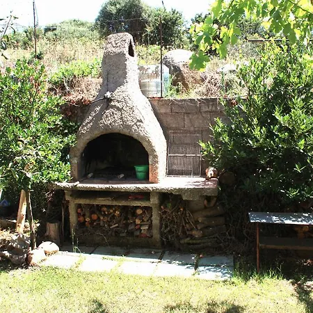 Salusai 아파트 Trinità dʼAgultu