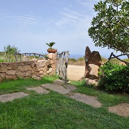 아파트 Salusai Trinità dʼAgultu